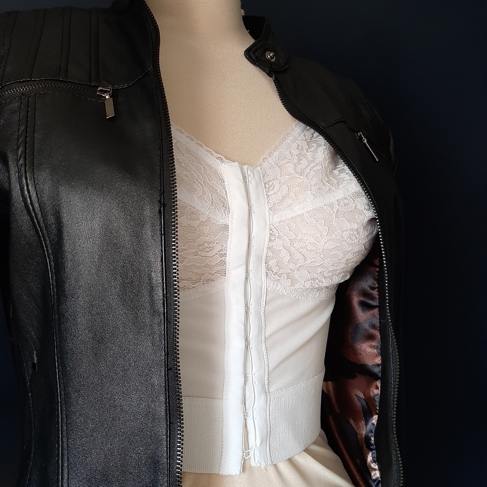 Vintage style bustier from grenier - Picture 3 of 5